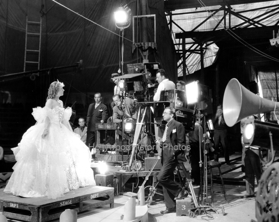 Rouben Mamoulian 1937 High, Wide and Handsome with Irene Dunne.jpg